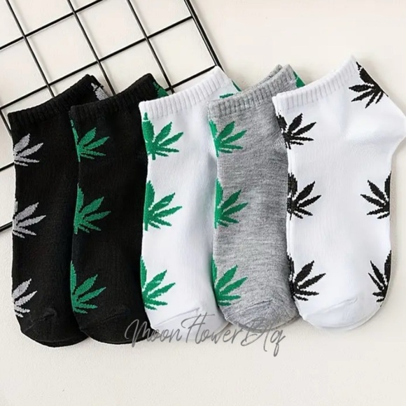 Leaf Print Ankle Socks – 5-Pack Cannabis Leaf Pattern Low Cut Socks - Picture 2 of 4